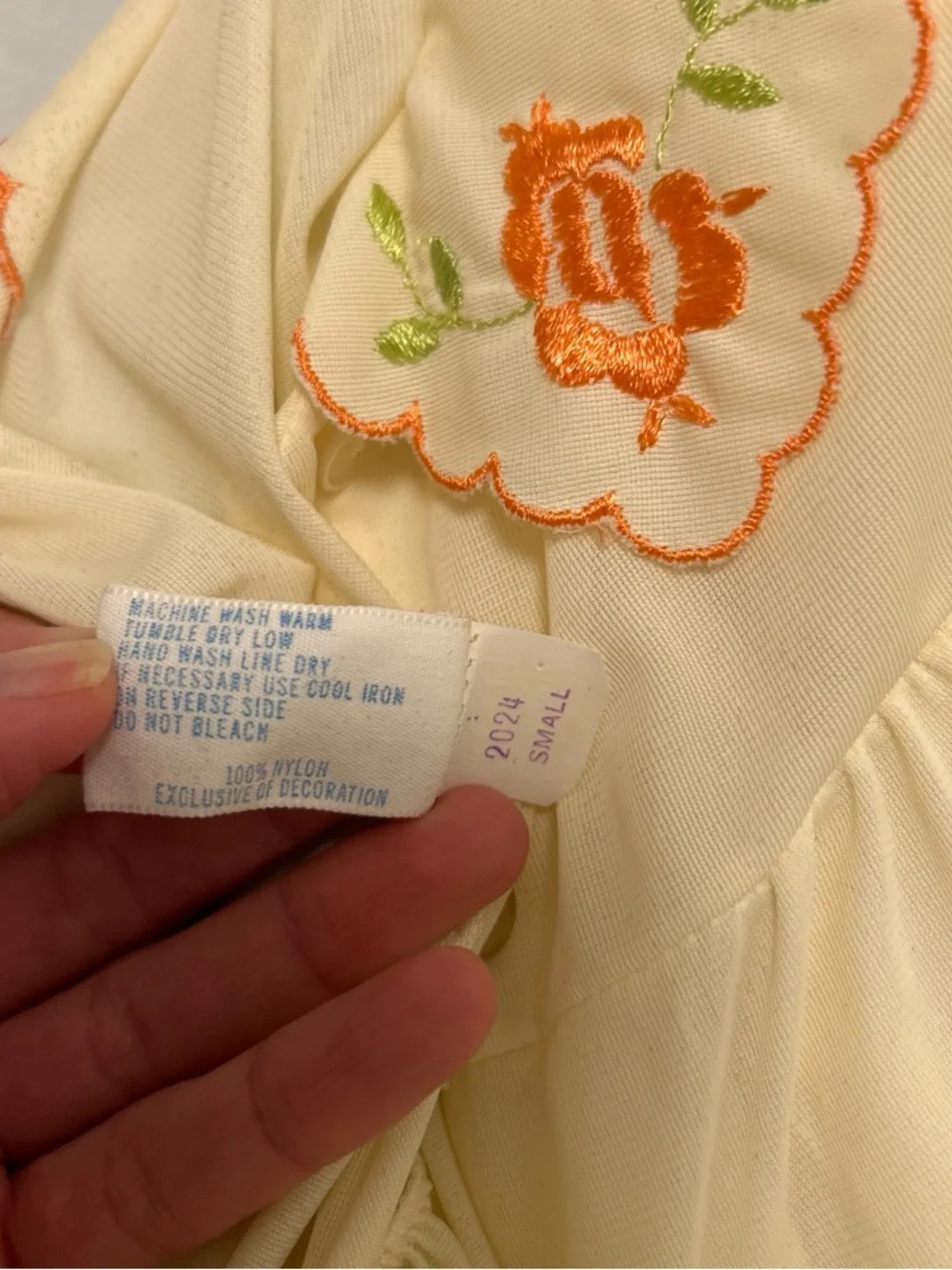 Vintage Katz butter yellow embroidered nightgown - Picture 6 of 7